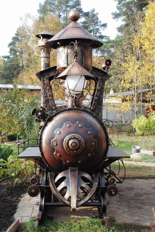 Steampunk BBQ grill in form of a engine Home Crux