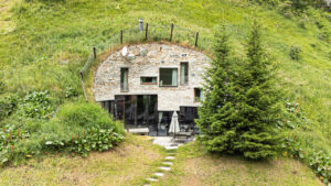 best-underground-homes-from-around-the-world