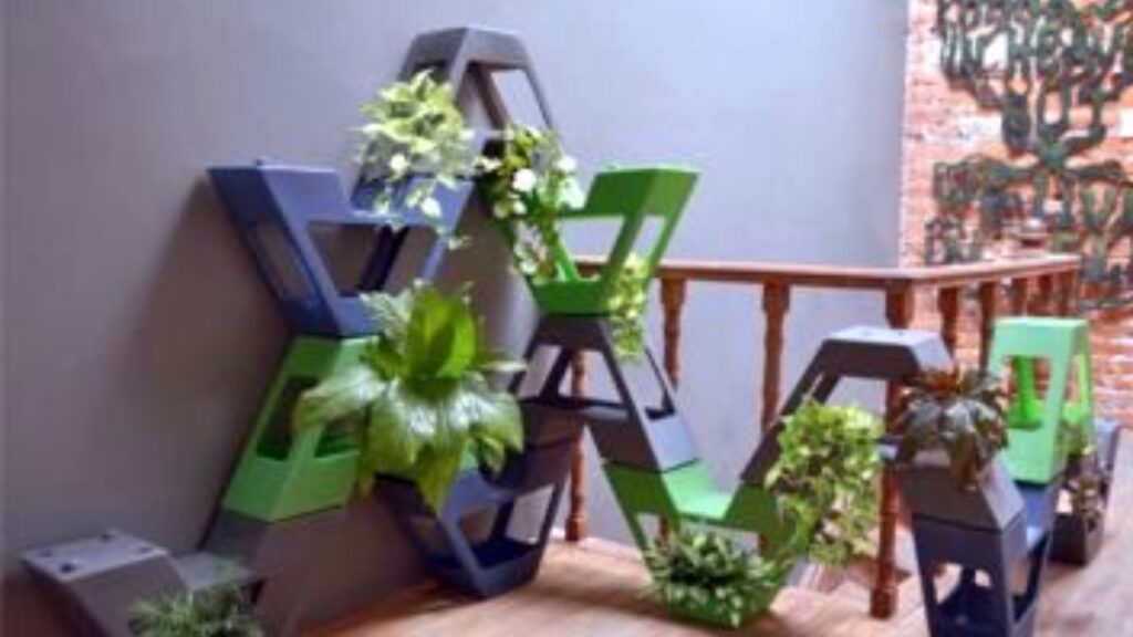 Vava green wall screen is a modular planter system