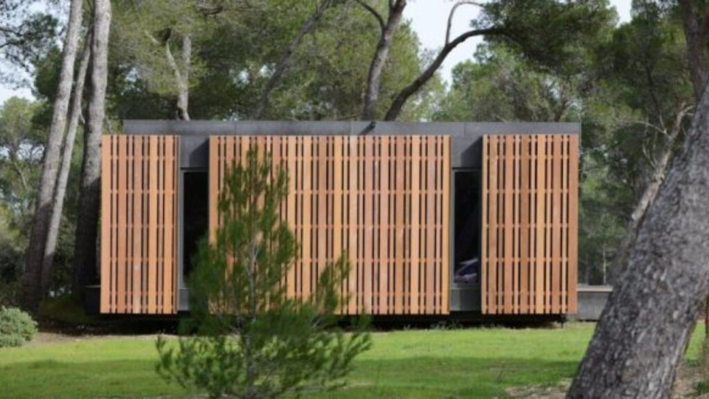 Multipod Studio’s low cost, recyclable Pop-Up House you can assemble in four days Low cost Pop-Up House by Multipod Studio