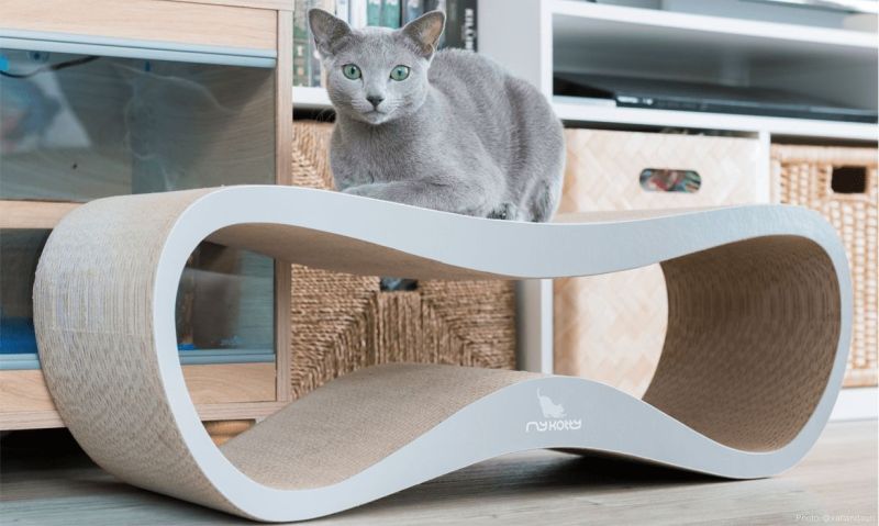 Lui Cat Scratcher by myKotty