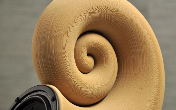 Akemake 3D Printed Wooden Speaker