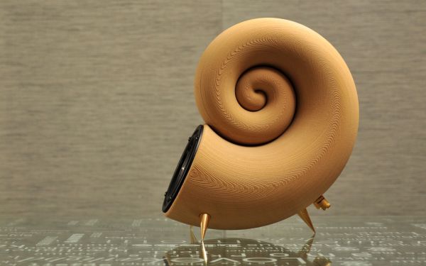 Akemake 3D Printed Wooden Speaker