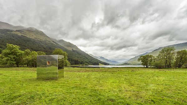 Mirrored Lookout Cabin