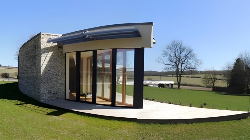 Curly House bags award for high sustainability with its unique design Ecotecture Curly House