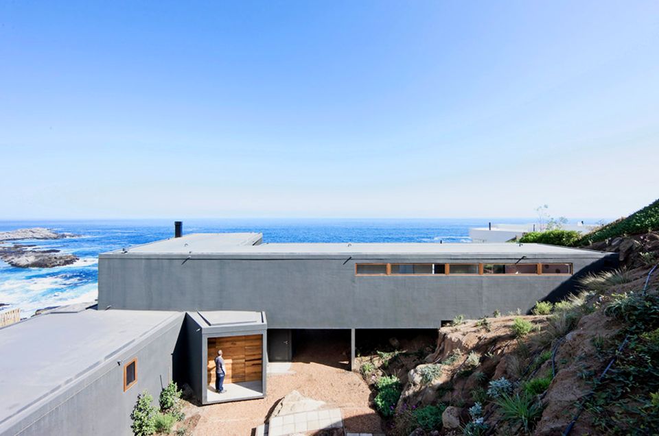 Catch the Views House by LAND Arquitectos