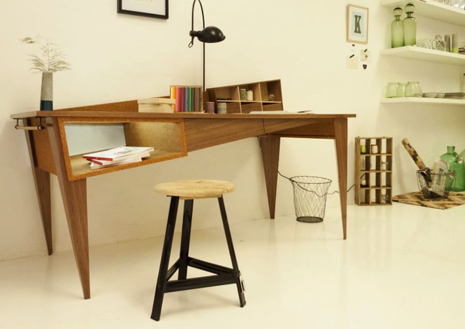 Inclined Office Table by Simon Cabrol