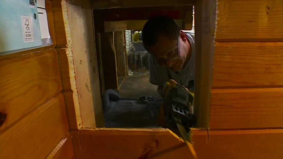 Man Builds Indoor Playhouse for his Cats