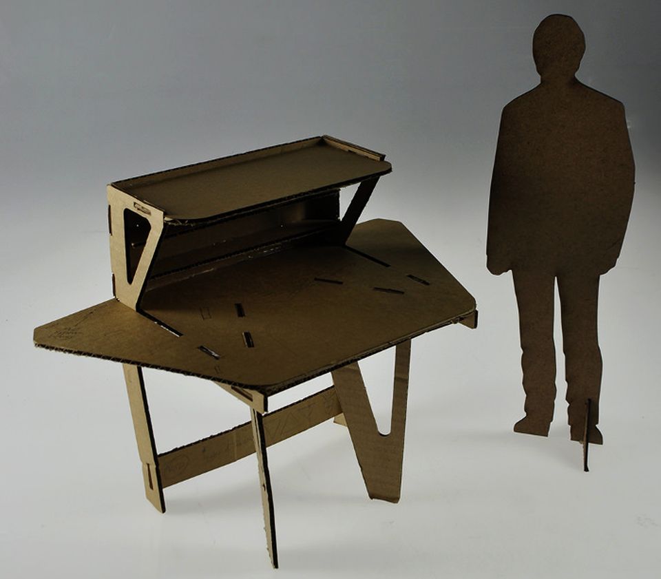 3D-Manufacturing Desk by Peter Borges