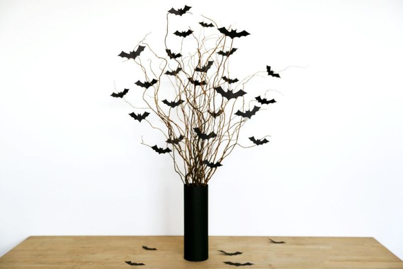 Bat flower vase