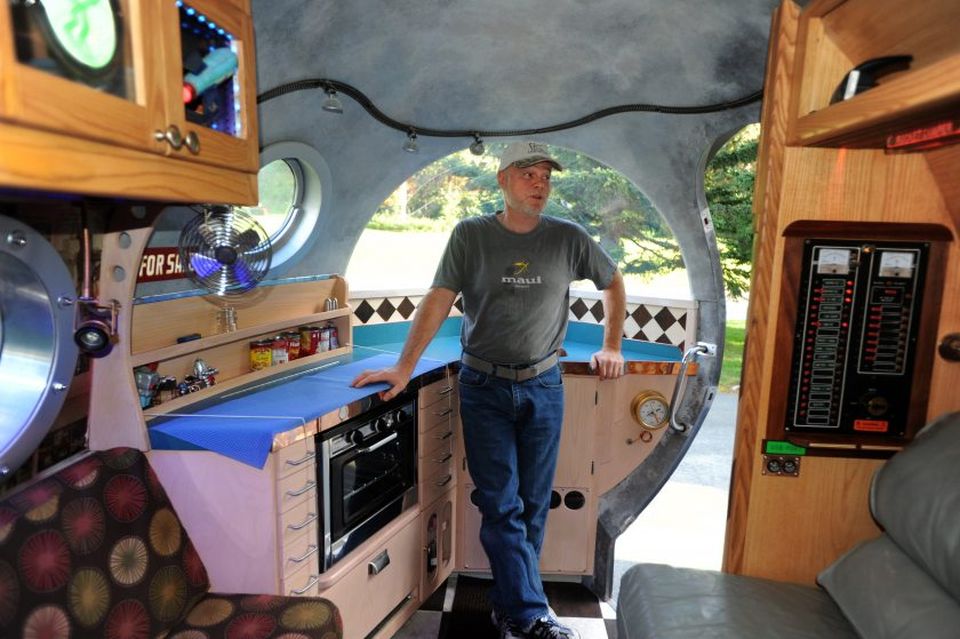 Bill Guernsey's Atomic Camper is Unique Solar-powered Home