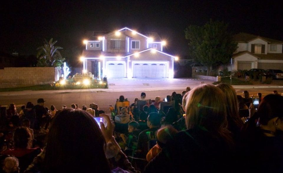 California’s 12,000-light Halloween home shut down by police