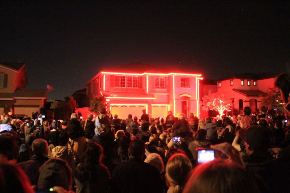 California’s 12,000-light Halloween home shut down by police