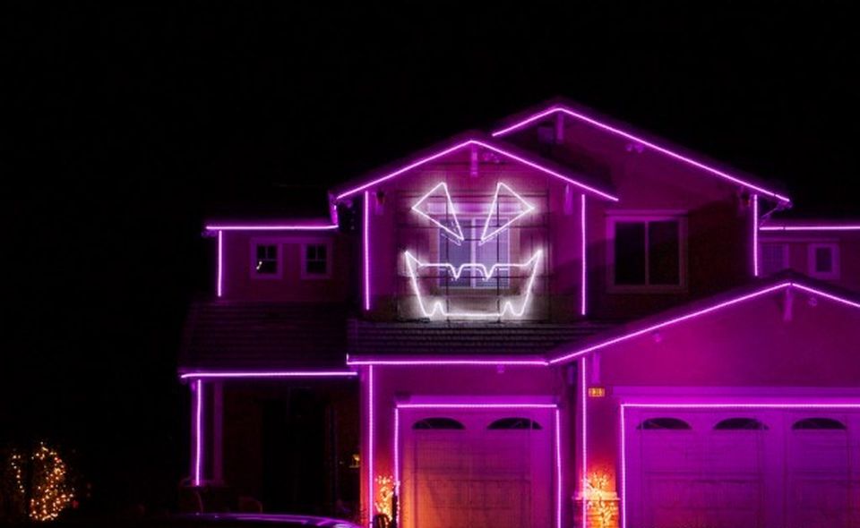 California’s 12,000-light Halloween home shut down by police