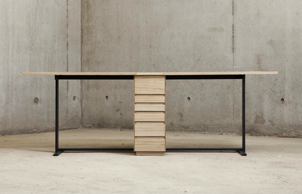 Le Suisse Desk by Giulio Parini