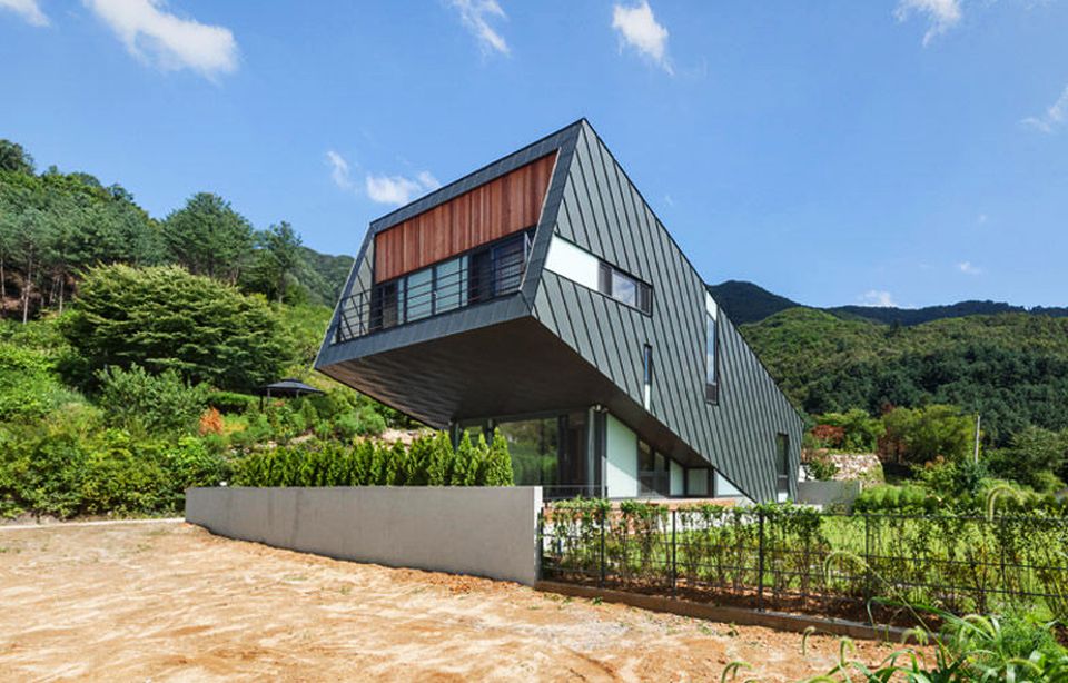 PRAUD Zinc-clad Leaning House