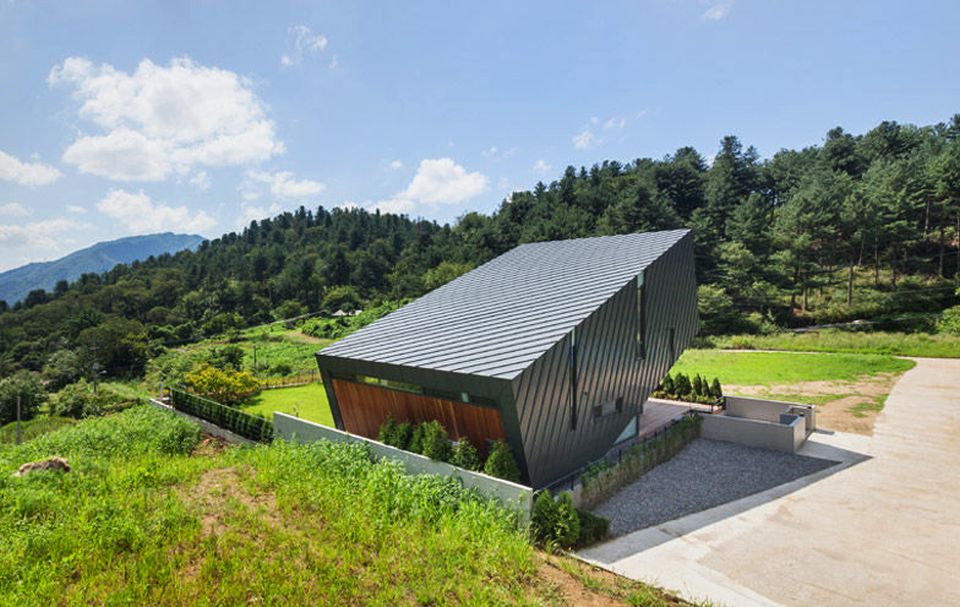 PRAUD Zinc-clad Leaning House