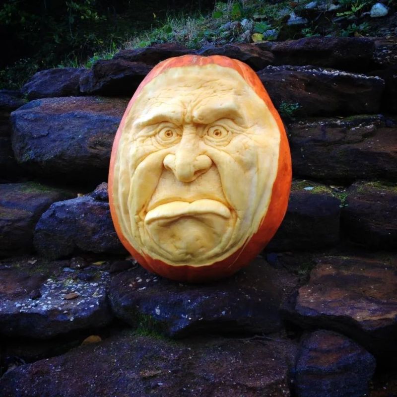 15+ Artistic Jack-o'-Lanterns by Pro Pumpkin Carving Artists