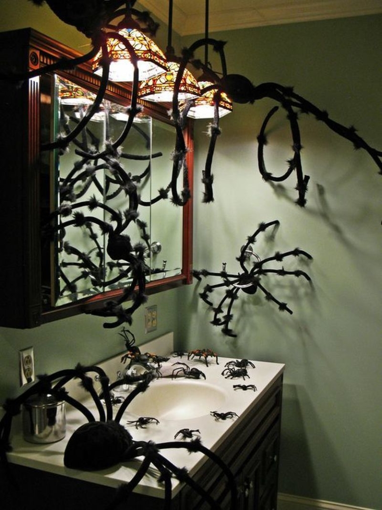 10 Spooky Halloween Bathroom Decoration Ideas