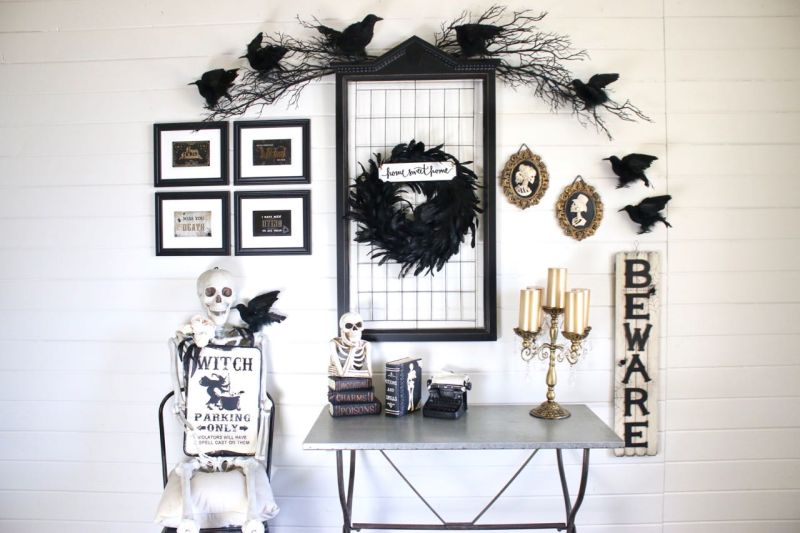 Spooky Wall décor for halloween 