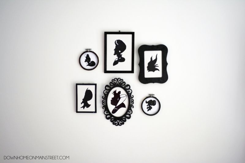 Spooky halloween décor with wall frames 