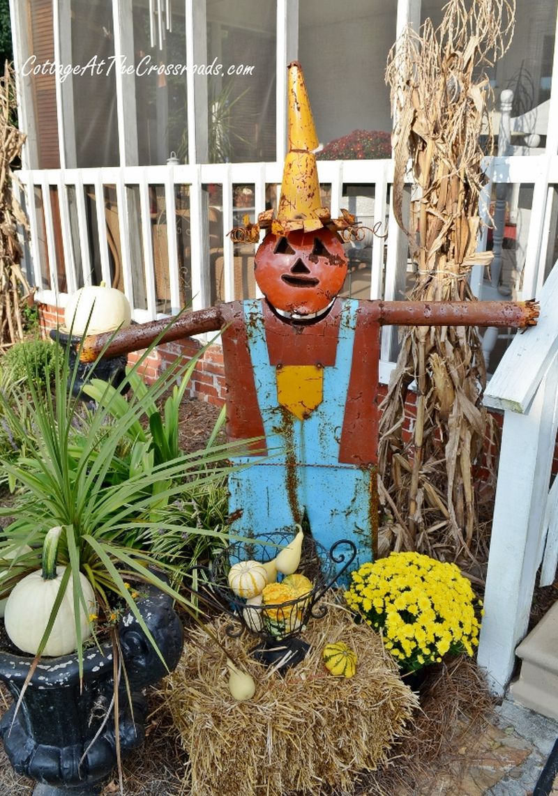 scarecrows for porch halloween