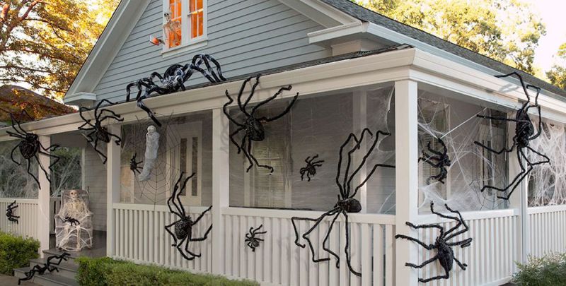 spider decor for halloween