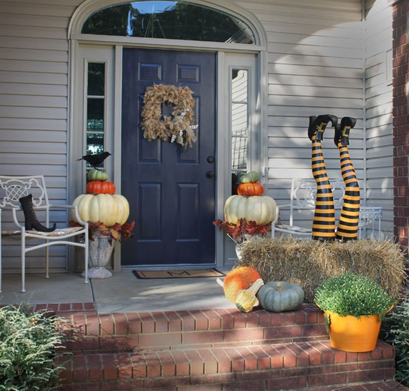 witch decor front porch halloween_2