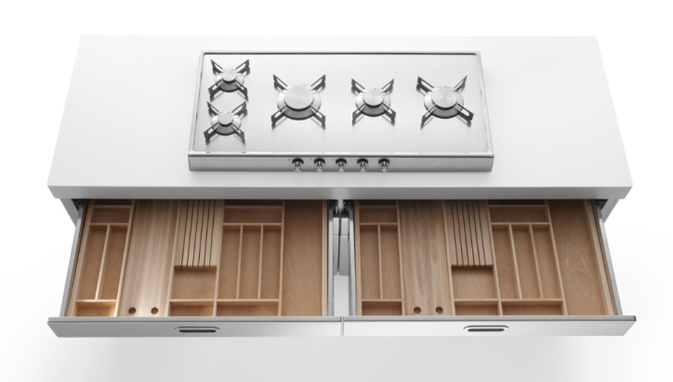 Alpes Inox’s Stainless Steel Kitchen Modules