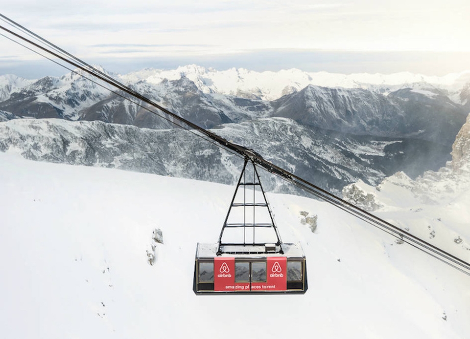 Cable car at Courchevel ski resort by Airbnb