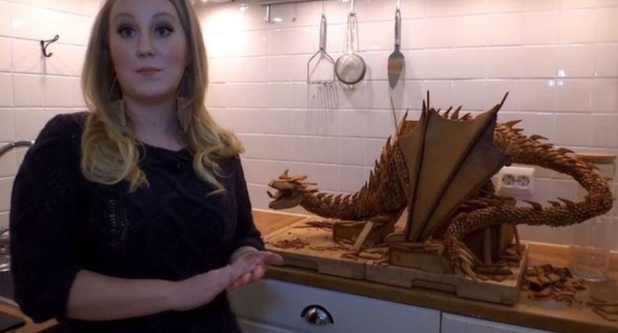 Hobbit-themed Edible Gingerbread Smaug Cake