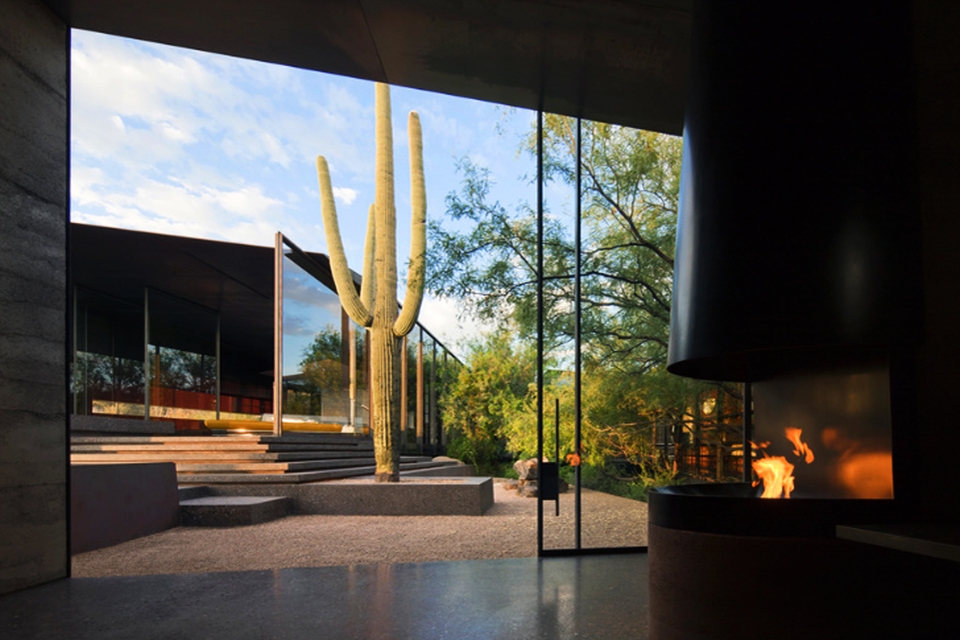 Desert Courtyard House by Wendell Burnette Architects