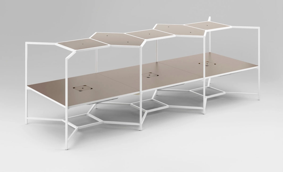 Hub Desk by Fantoni