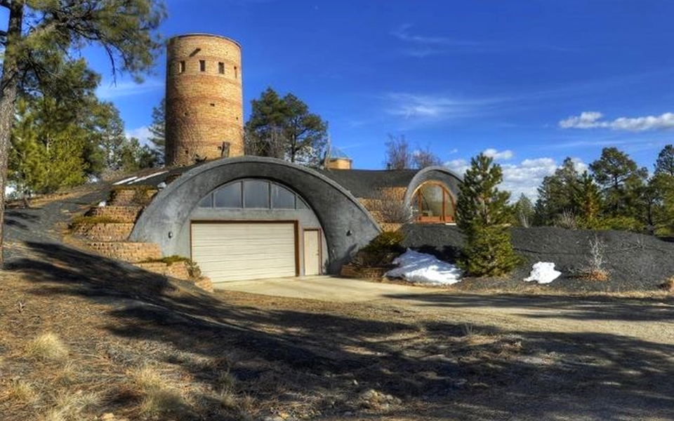 Colorado’s contemporary earthen home hits the market for $896K