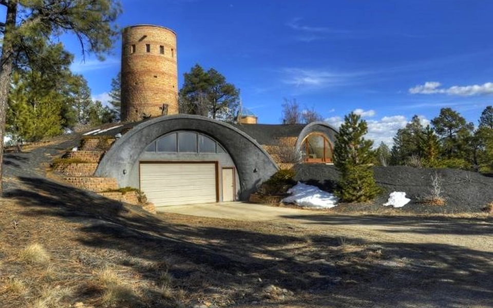 Colorado’s contemporary earthen home hits the market for 896K Homecrux