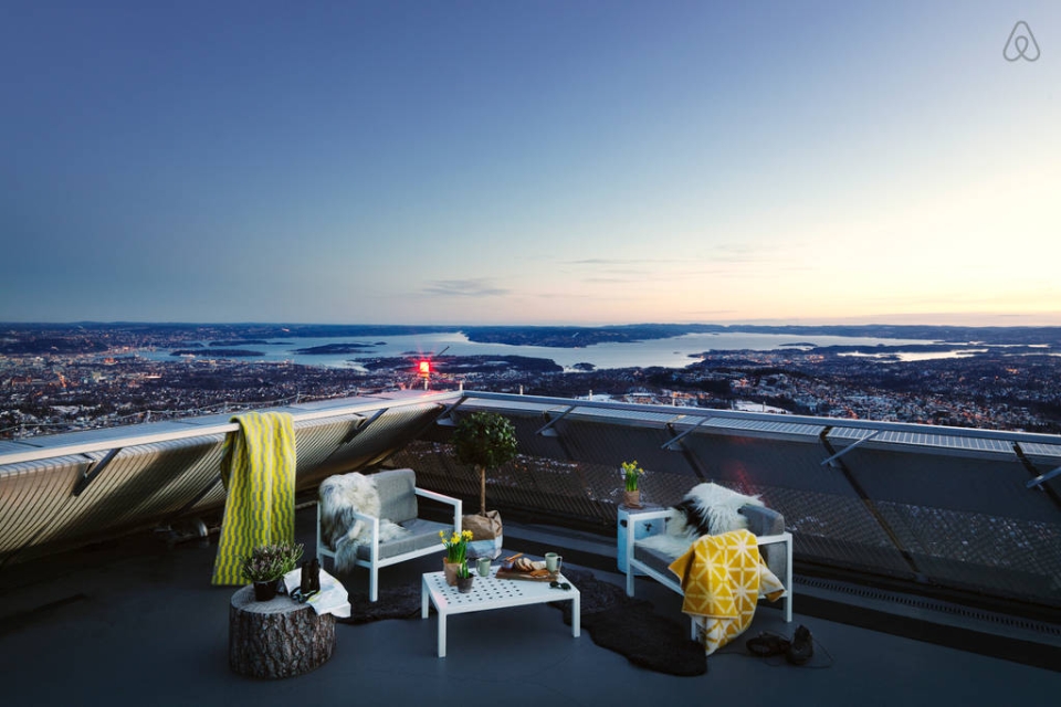 Sky-high Glass Penthouse AtoHolmenkollen Ski Jump