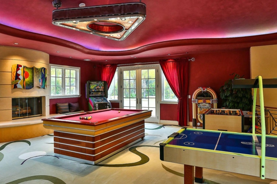 Star Wars-Themed Room on Sale for $14.9M