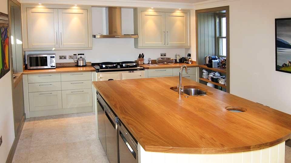 Valuable-tips-on-cleaning-distinct-kitchen-worktops