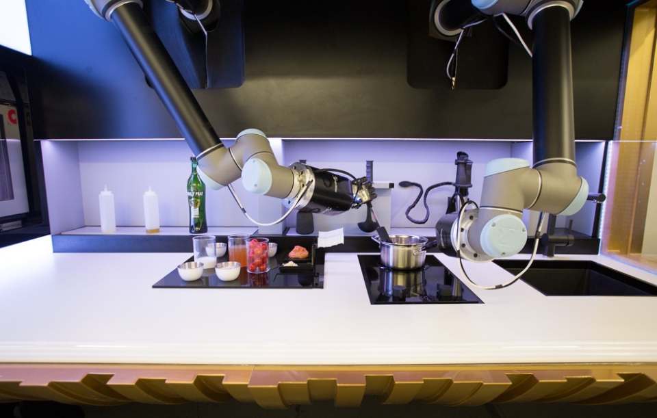 Moley robotic chefs cook meals with human-like precision