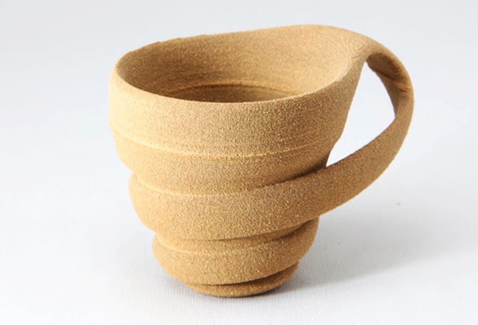 Rinkak’s wood-like 3D printed beverage containers