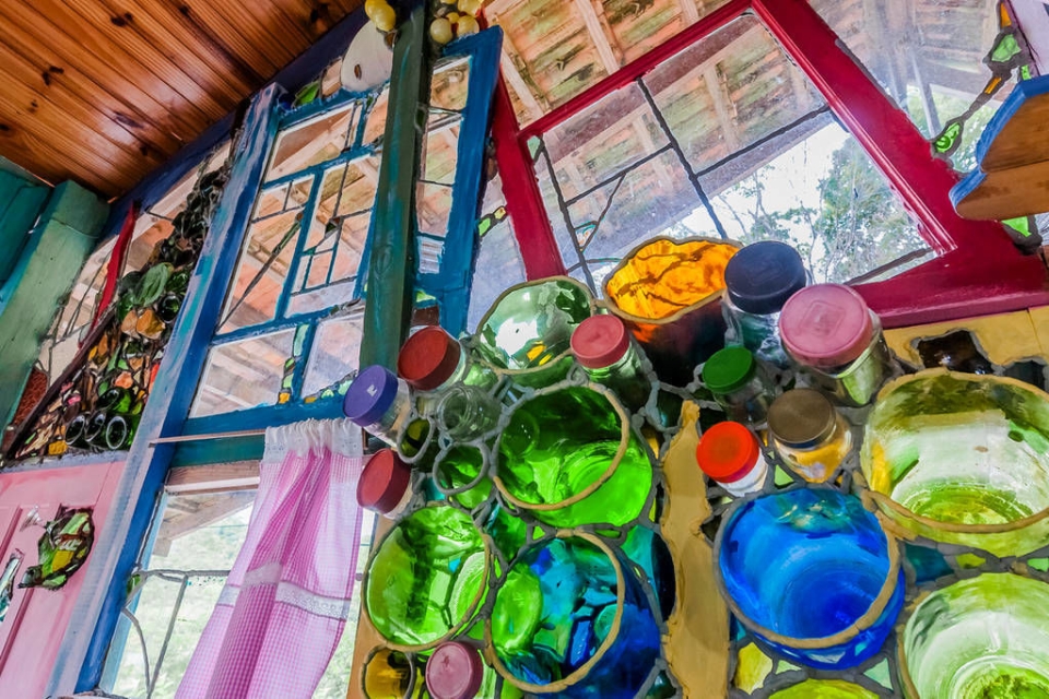 Colorful Treehouse Cabana Floripa in Brazil