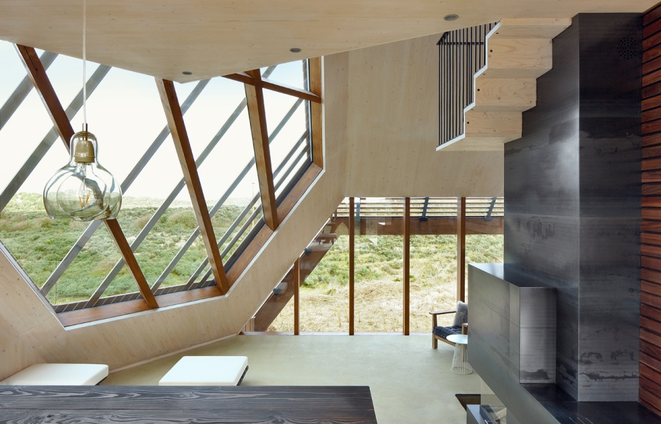 Dune House by MKA