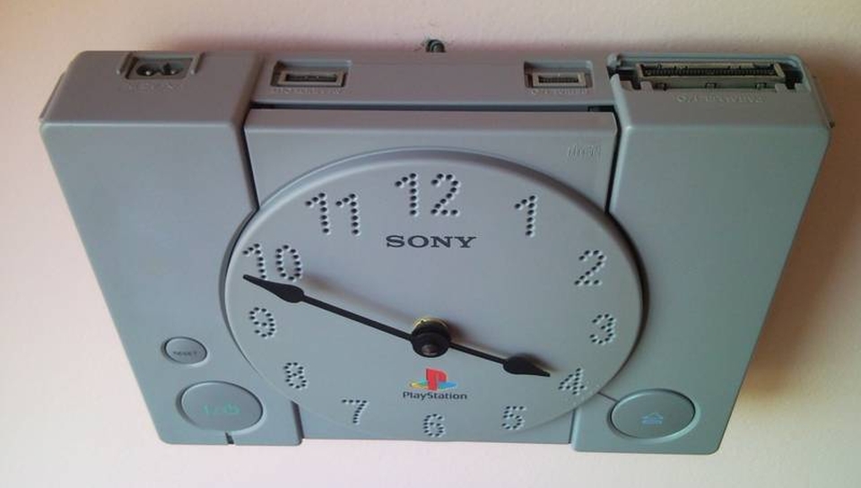 First generation Playstation turned into luminous clock