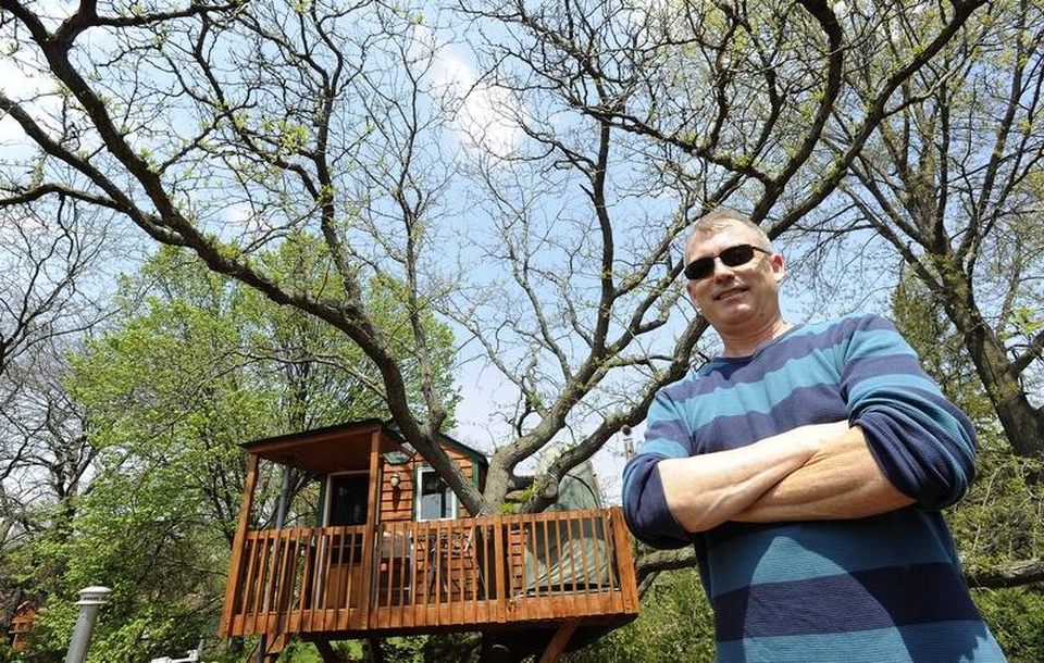 Schaumburg luxury treehouse