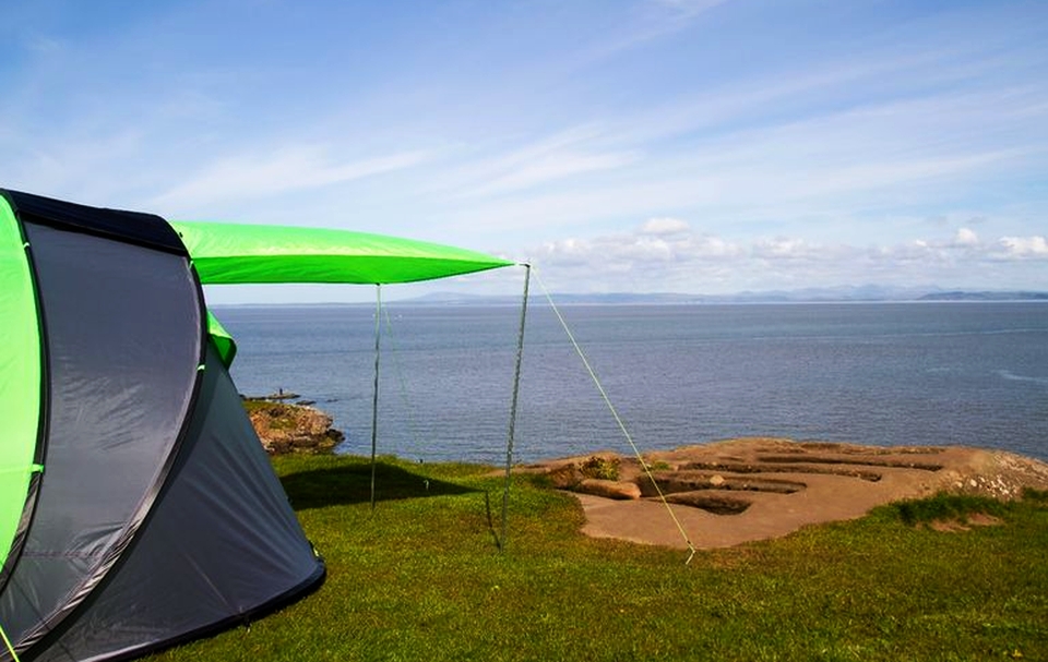 Solar-powered Cinch Pop-up Tent