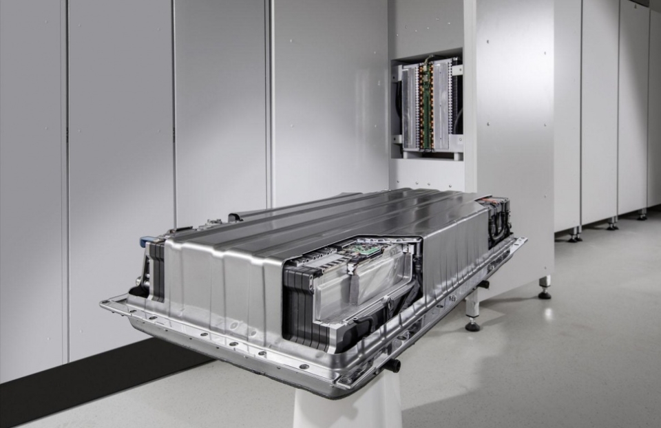 Daimler’s Lithium-ion Home Batteries