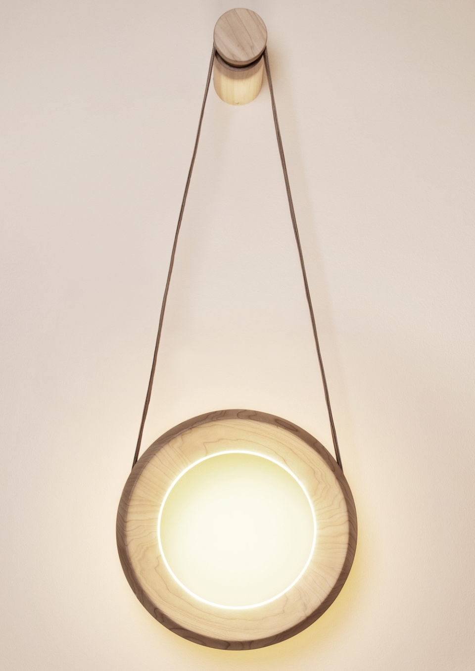 Halo Lamp by Kjartan Oskarsson