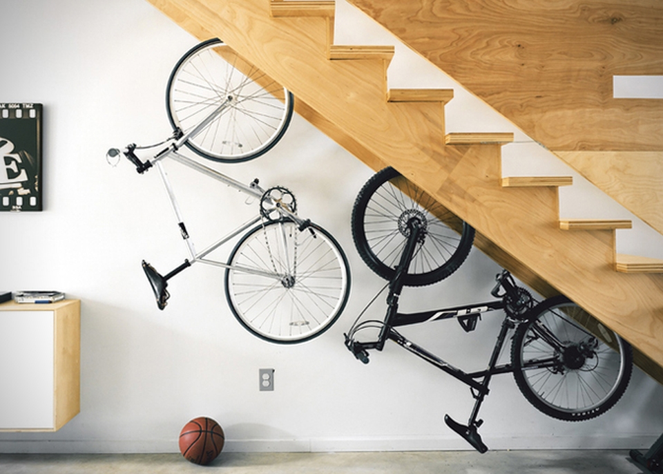 Dual staircase bike storage