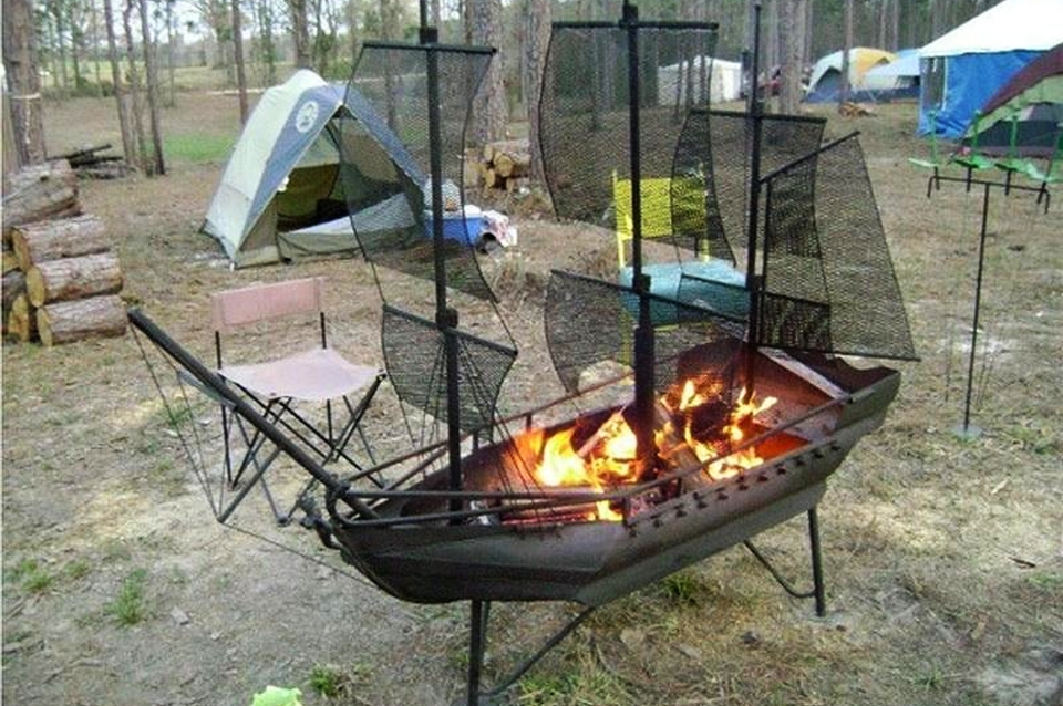 pirate ship Outdoor Fire Pit Design Idea