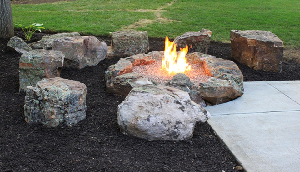 natural stone Outdoor Fire Pit Design Ideas